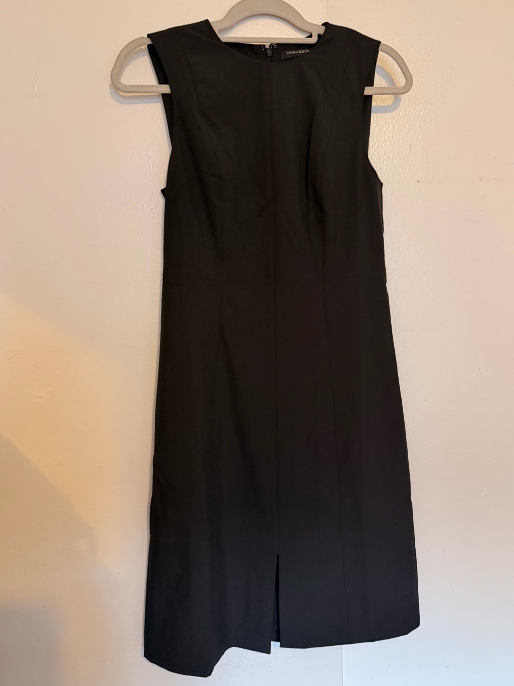 Banana Republic Black Sleeveless Midi Sheath Dress
